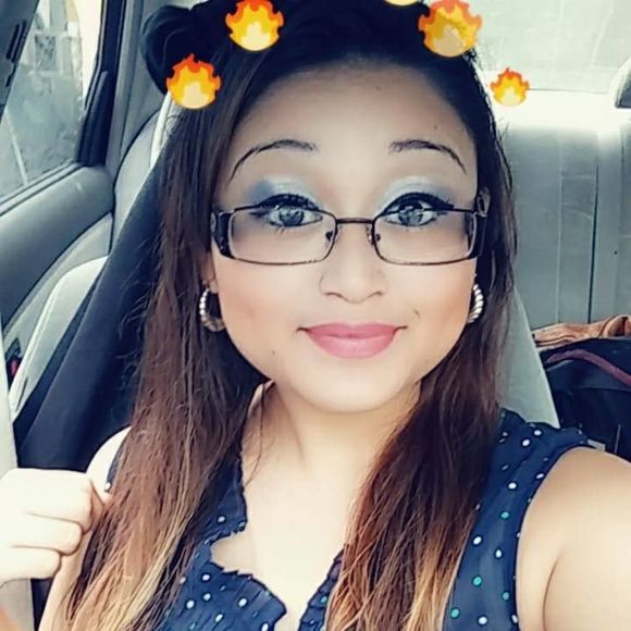 Meet your Posher, Caarlene - Picture 1 of 1